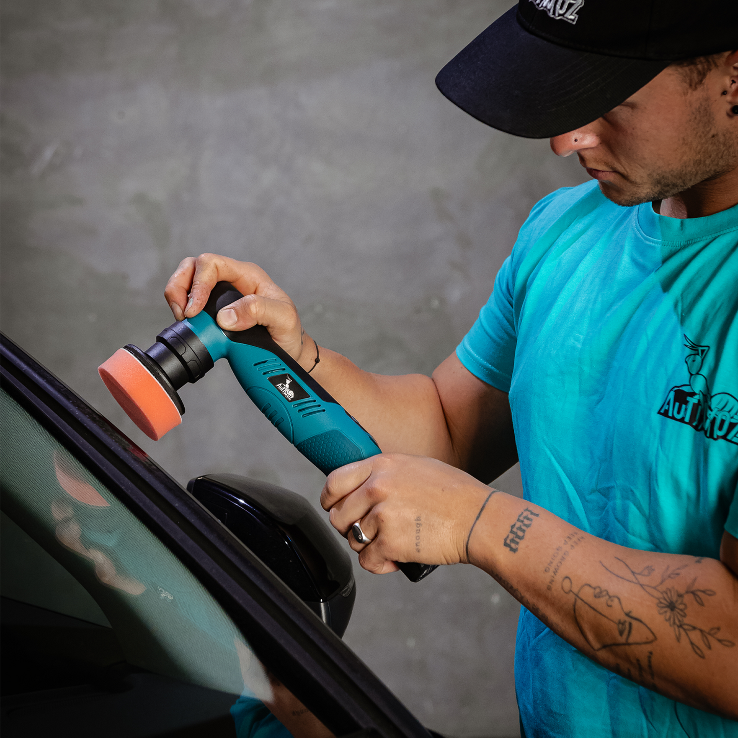 AUTIWOZ Cordless Mini Car Polisher, RO/DA Mini Polisher for Car Detailing, Waxing, Polishing, Scratch Removing, 6 Variable Speed Car Polishing Kit, 2 Pcs 12V 2000mAh Li-ion Batteries